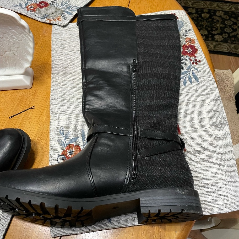 Woman’s Boots